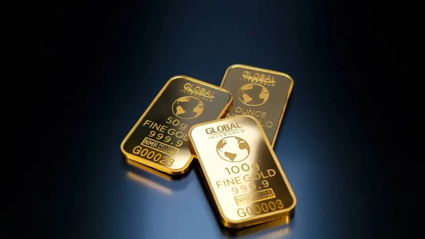 Gold Prices Climb for Third Week as Trade War Tensions Shake Markets