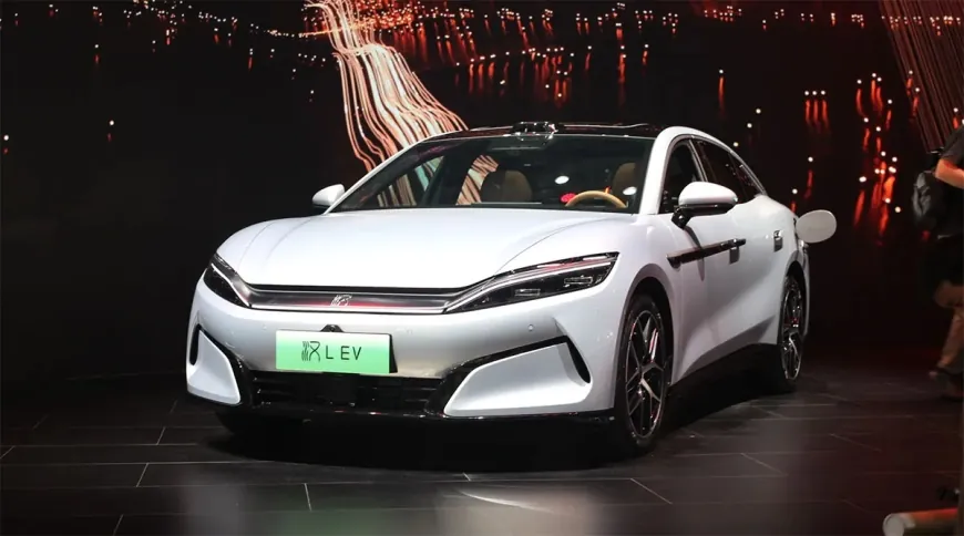 BYD Price Cuts Trigger China EV Stock Meltdown—Geely, Nio Also Hit