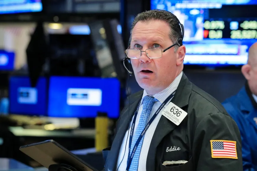 Stock Market Live Updates: Dow Hits Record as Powell Hints at September Fed Cut