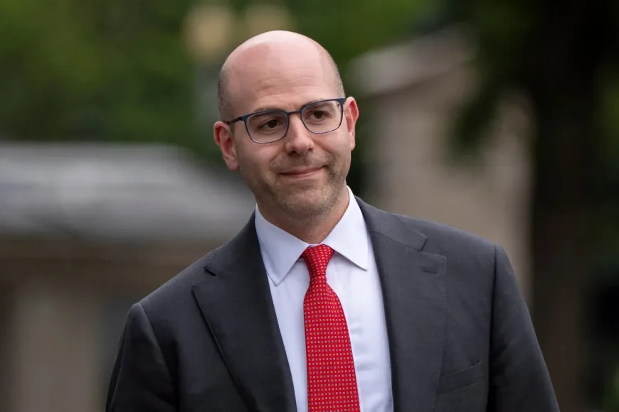 Trump-Appointed Fed Governor Miran Calls for Interest Rate Cut to 2.5%